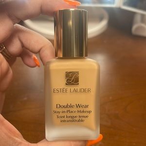 Estée Lauder Double Wear Foundation